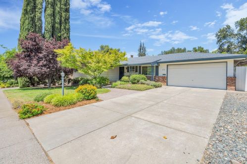 6713 Mercedes Ave, Citrus Heights, CA 95621-5415