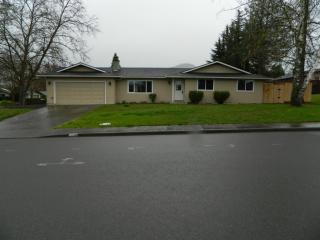 2780 Tahitian Ave, Medford, OR 97504-5063