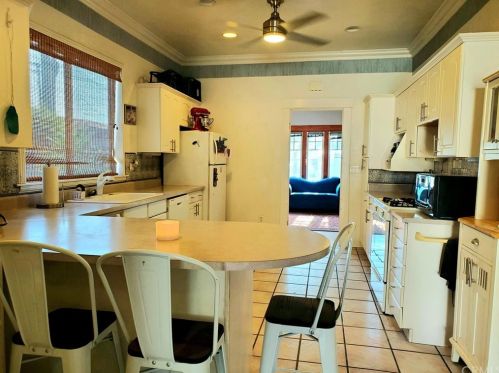 6510 Palm Ave, Riverside CA  92506-2315 exterior