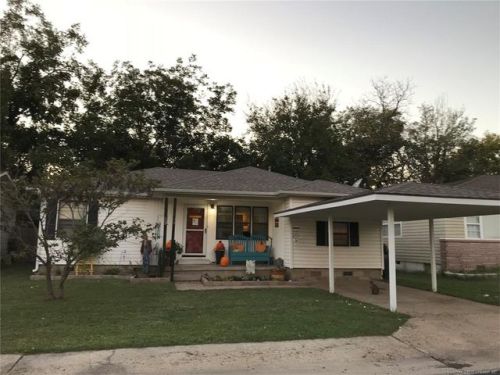 104 Indianola St, Pryor, OK 74361-4005