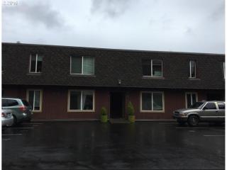 8833 Syracuse St, Portland, OR 97203-4857