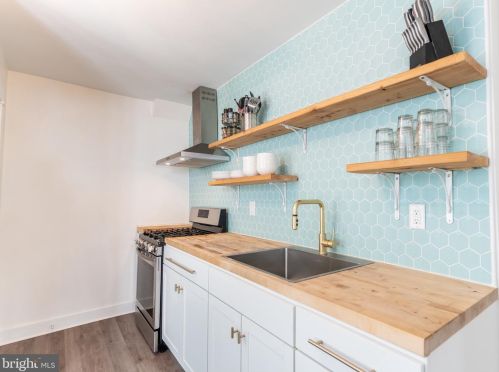 524 Spruce St, Lancaster PA  17603-3314 exterior