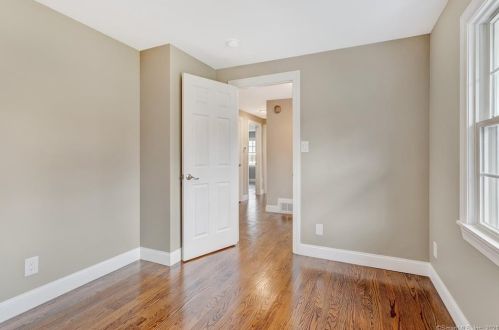 337 Steele St, New Britain CT  06052-1518 exterior
