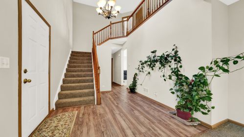 8212 Coop Ave, Joliet, IL 60431-5400