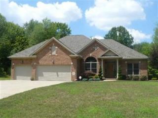 5335 Clingan Trails Blvd, Struthers OH  exterior