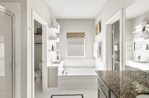 5037 Byers Ave, Fort Worth TX  76107-4129 exterior