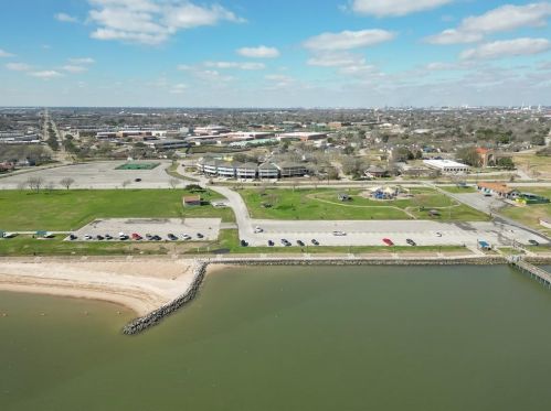 721 Bayshore, Morgans Point TX 77571 exterior