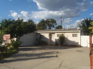 17943 Cantara St, Los Angeles, CA 91335-1409