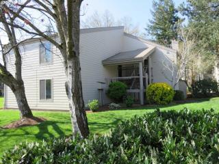 11793 Boones Bnd Dr, Beaverton OR  97008-7819 exterior