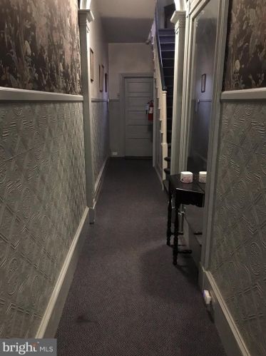 312 12th St, Philadelphia PA 19107-6770 exterior