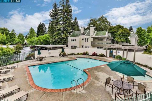 9 Mozden Ln, Concord CA  94523-3377 exterior