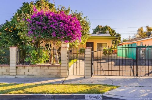 2143 Kilson Dr, Santa Ana, CA 92707-2917