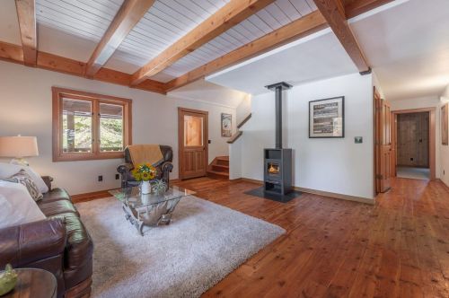 11682 Chalet Rd, Truckee CA  96161-6717 exterior