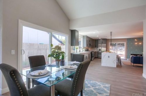 1461 Darwin Dr, Oceanside CA  92056-3042 exterior