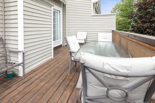 103 Haley Ln, Sandy Hook CT  06482-1703 exterior
