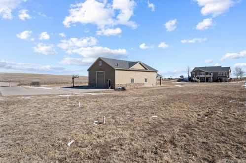 601 Coyote Trl, Elizabeth CO 80107-8597 exterior