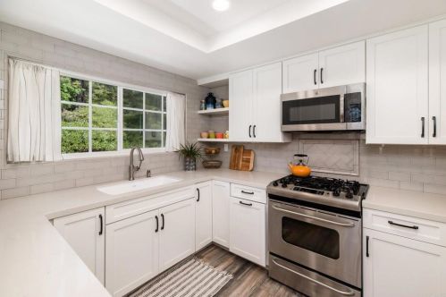 3686 Caminito Cielo Del Mar, San Diego, CA 92130-2366