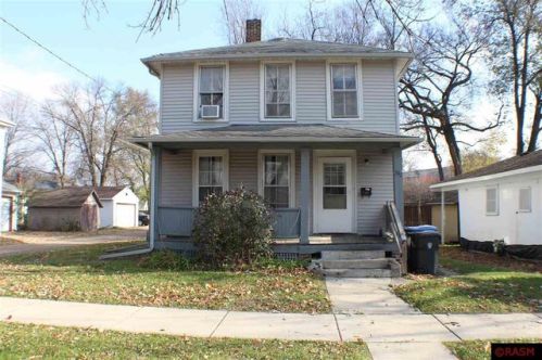 517 Carney Ave, Mankato, MN 56001-2015