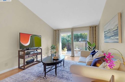 5442 Agostino Ct, Concord CA  94521-2421 exterior