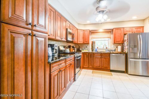19 Pine Needle St, Wall Township NJ  07731-2647 exterior