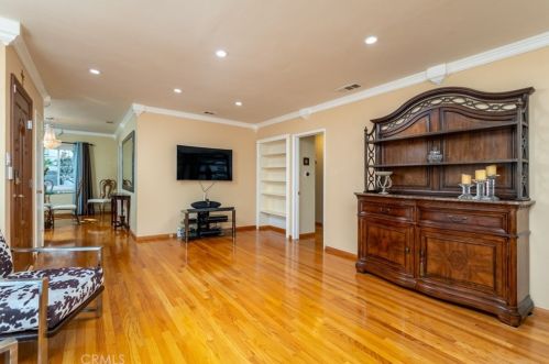 503 Geneva St, Glendale CA  91206-3308 exterior