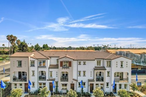 2317 Broadway, Anaheim CA  92804-2306 exterior