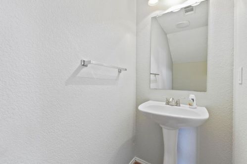 7109 Little Mohican Dr, Fort Worth TX  76179-4586 exterior