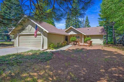 811 Lassen View Dr, Peninsula Village, CA 96137-9535