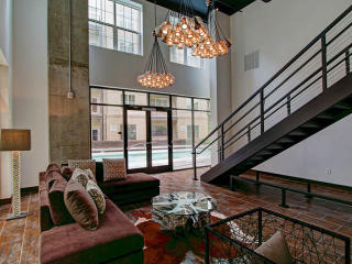 1950 Howell Mill Rd, Atlanta GA  30318-2519 exterior