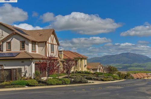 3230 Ashbourne Cir, San Ramon, CA 94583-9116
