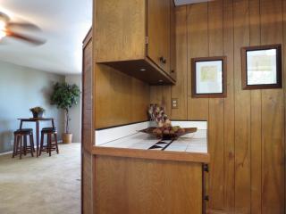 3025 Emerald St, Eugene OR  97405-4385 exterior