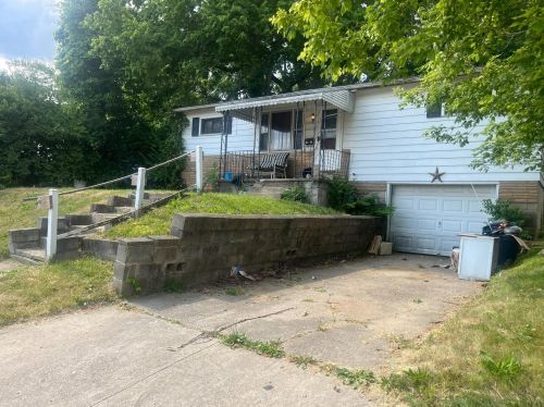 1358 Fotler St, Springfield, OH 45504-2036