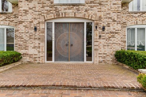 2040 Kipling Ct, Highland Park, IL 60035-1618