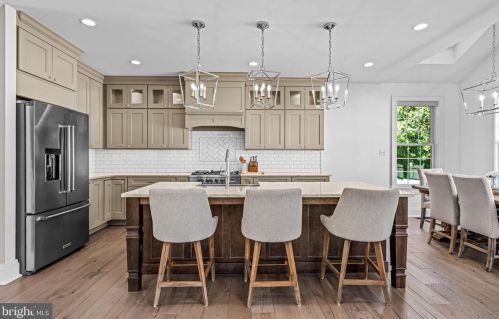 605 Warwick Rd, Tavistock NJ  08033-3926 exterior