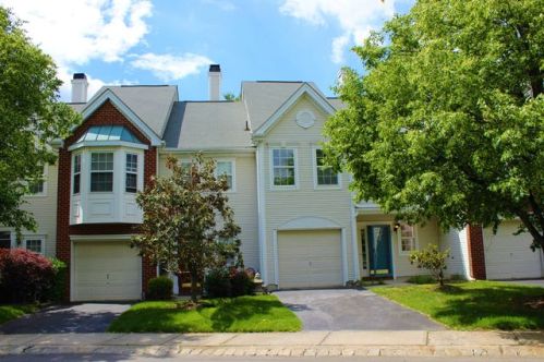 43 Alpine Rd, Holmdel Village, NJ 07733-2724