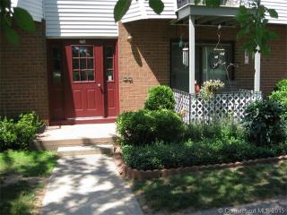 256 Richard St, Hartford, CT 06111-5068