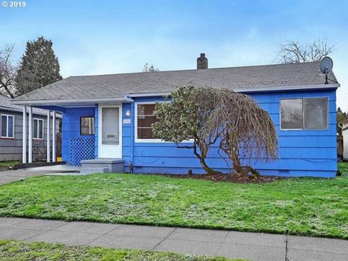 3706 Halleck St, Portland OR  97217-6322 exterior