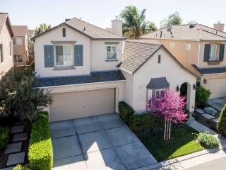 74 Scandia Ln, Clovis, CA 93619-2610