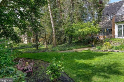 585 Warwick Rd, Haddonfield NJ 08033-3845 exterior