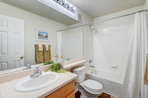 20475 Orchard Pl, Denver CO  80016-3891 exterior