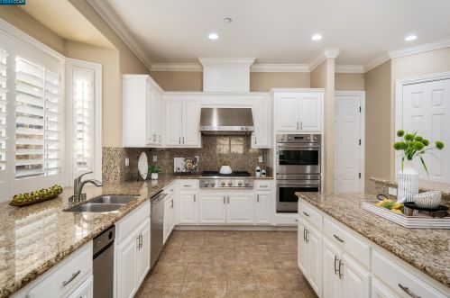 3285 Ashbourne Cir, San Ramon, CA 94583-9116
