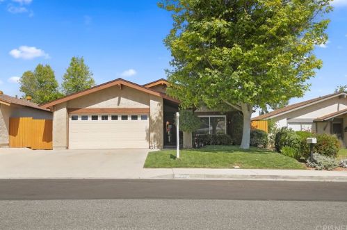 2328 Century Ave, Simi Valley, CA 93063-2715