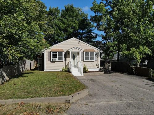 204 Rock Ave, Glocester, RI 02859-3220