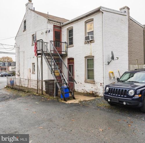 444 Concord St, Lancaster PA  17603-2949 exterior