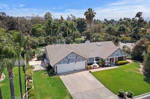 1678 Southport Dr, Riverside CA  92506-5449 exterior