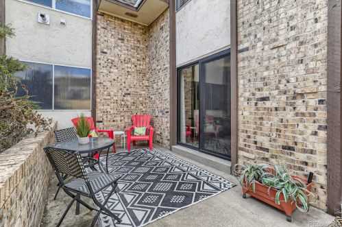 2635 University Blvd, Denver CO  80210-6049 exterior