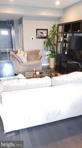 80 Sundance Dr, Trenton NJ 08619-3968 exterior