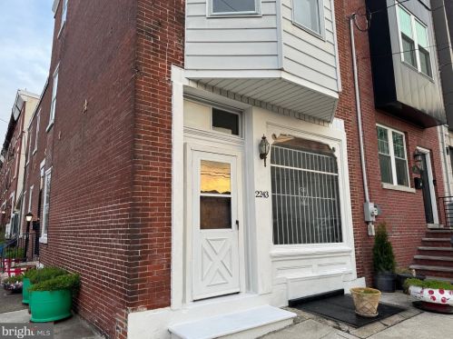 2243 Emerald St, Philadelphia PA  19125-1538 exterior