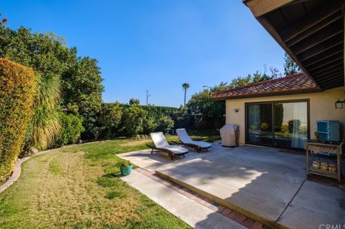 818 Calle Del Sol, Upland CA 91784-1875 exterior