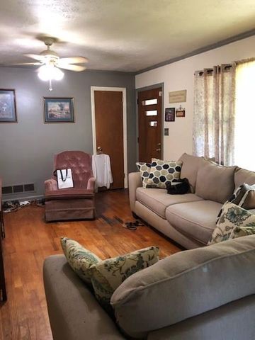 759 Concord Rd, Smyrna, GA 30082-4411